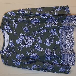 Kim Rogers Women's Size L Olive Green With Blue Floral Design Top Women's Size L